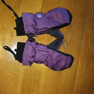 Cozy Purple Kids Mittens